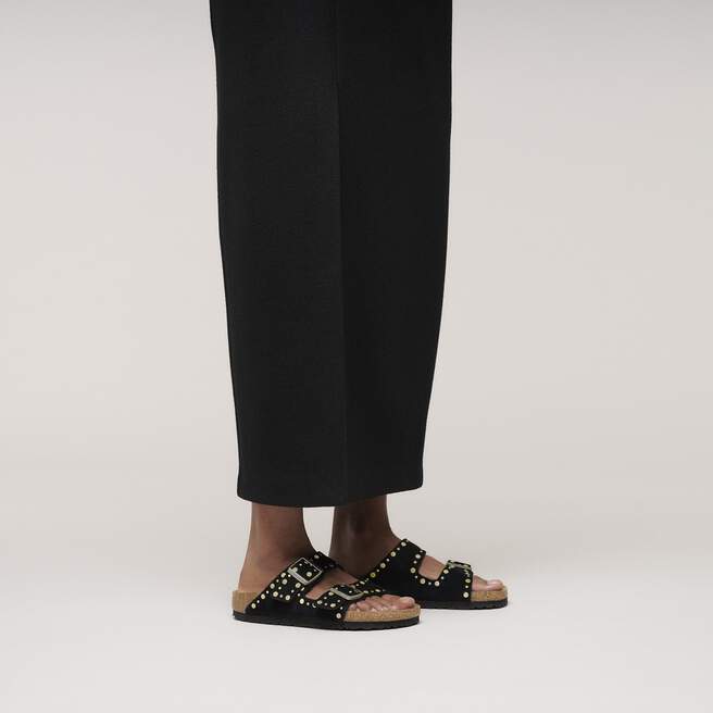 Birkenstock Arizona Rivets Black Suede lifestyle look